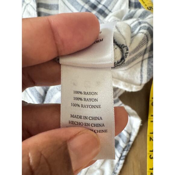 Rails Women’s Plaid Button Down Shirt Size Small Blue White Flannel Rayon - Picture 4 of 7